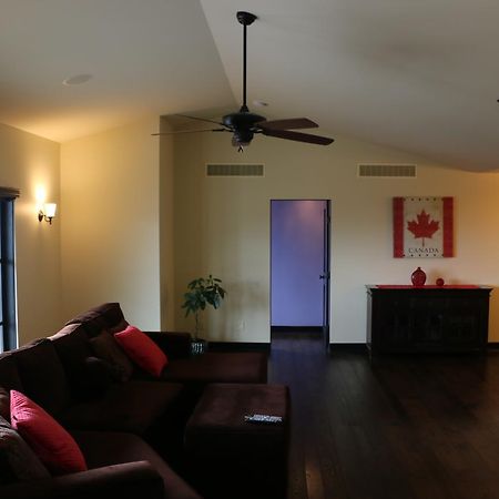 Mission Hill Lake View Villa West Kelowna Eksteriør bilde