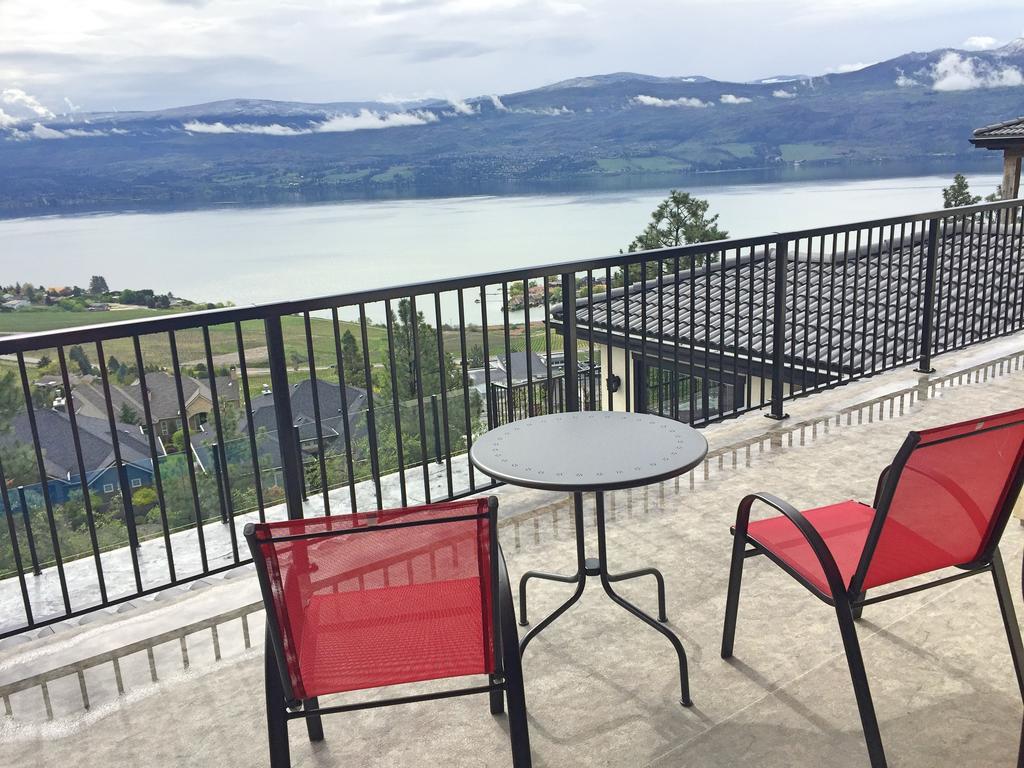 Mission Hill Lake View Villa West Kelowna Eksteriør bilde